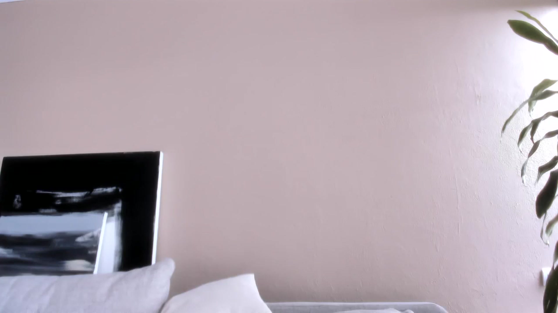 Gallery image thumbnail from LauraVega's myfreecams stream on, 10/10/2023, 14:55 image 4 of 20