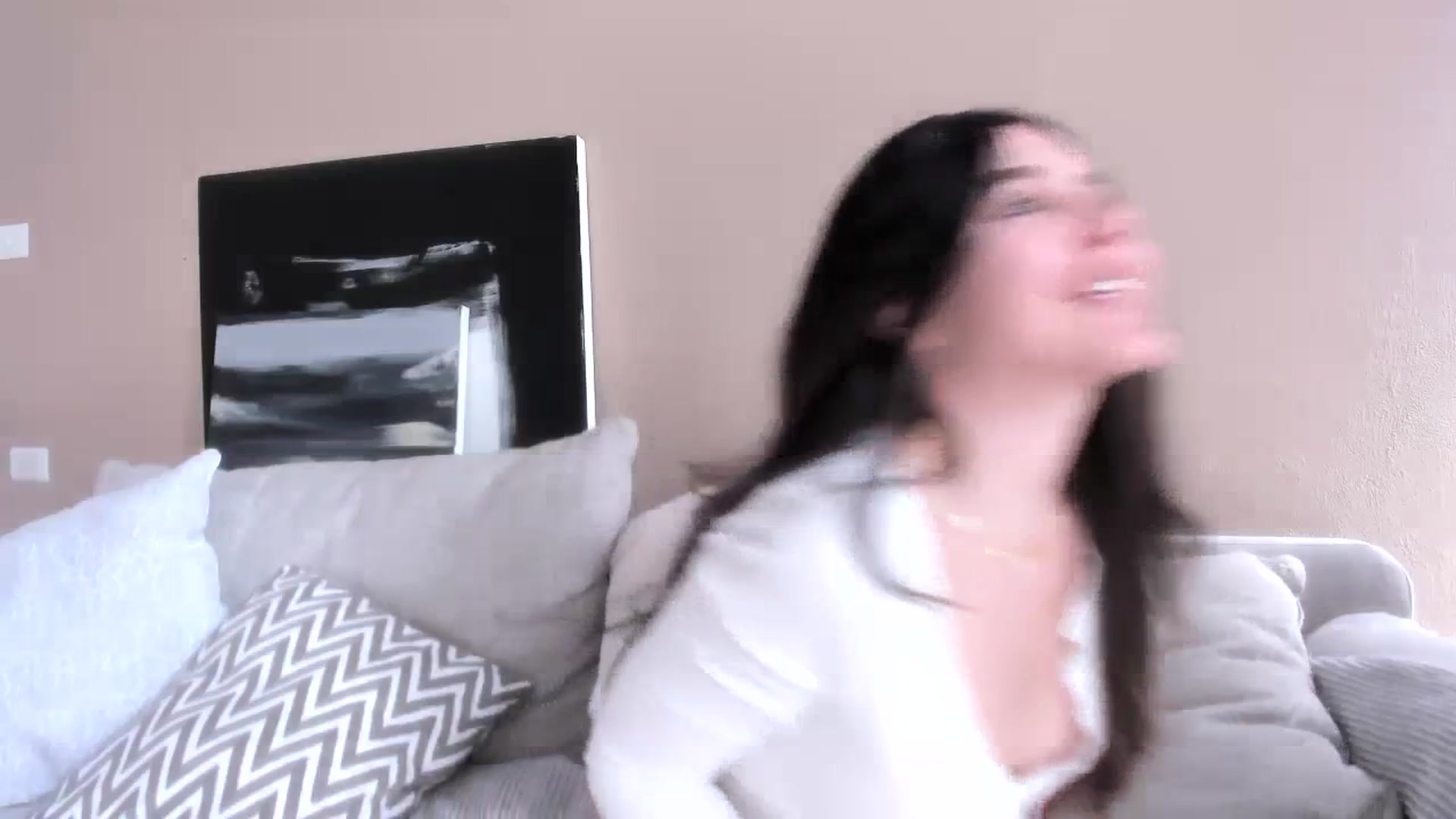 Gallery image thumbnail from LauraVega's myfreecams stream on, 10/10/2023, 14:55 image 9 of 20