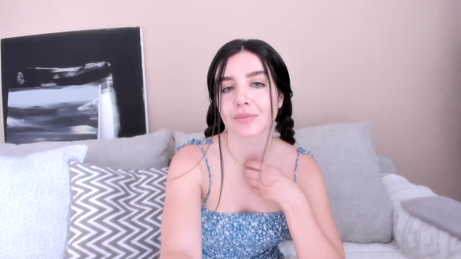 Gallery image thumbnail from LauraVega's myfreecams stream on, 11/02/2023, 15:51 image 16 of 20