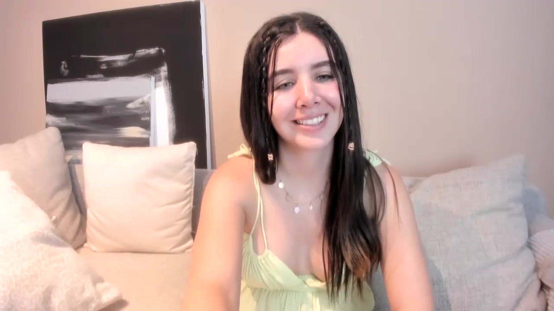 Gallery image thumbnail from LauraVega's myfreecams stream on, 11/13/2023, 22:45 image 20 of 20