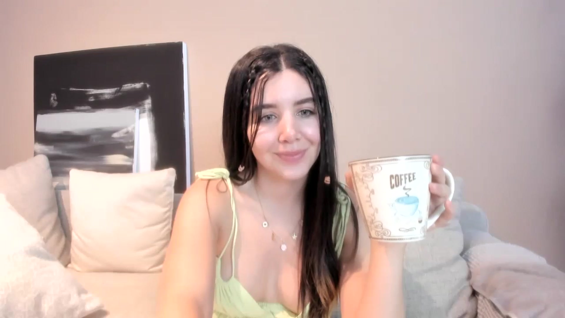 Gallery image thumbnail from LauraVega's myfreecams stream on, 11/13/2023, 22:45 image 12 of 20