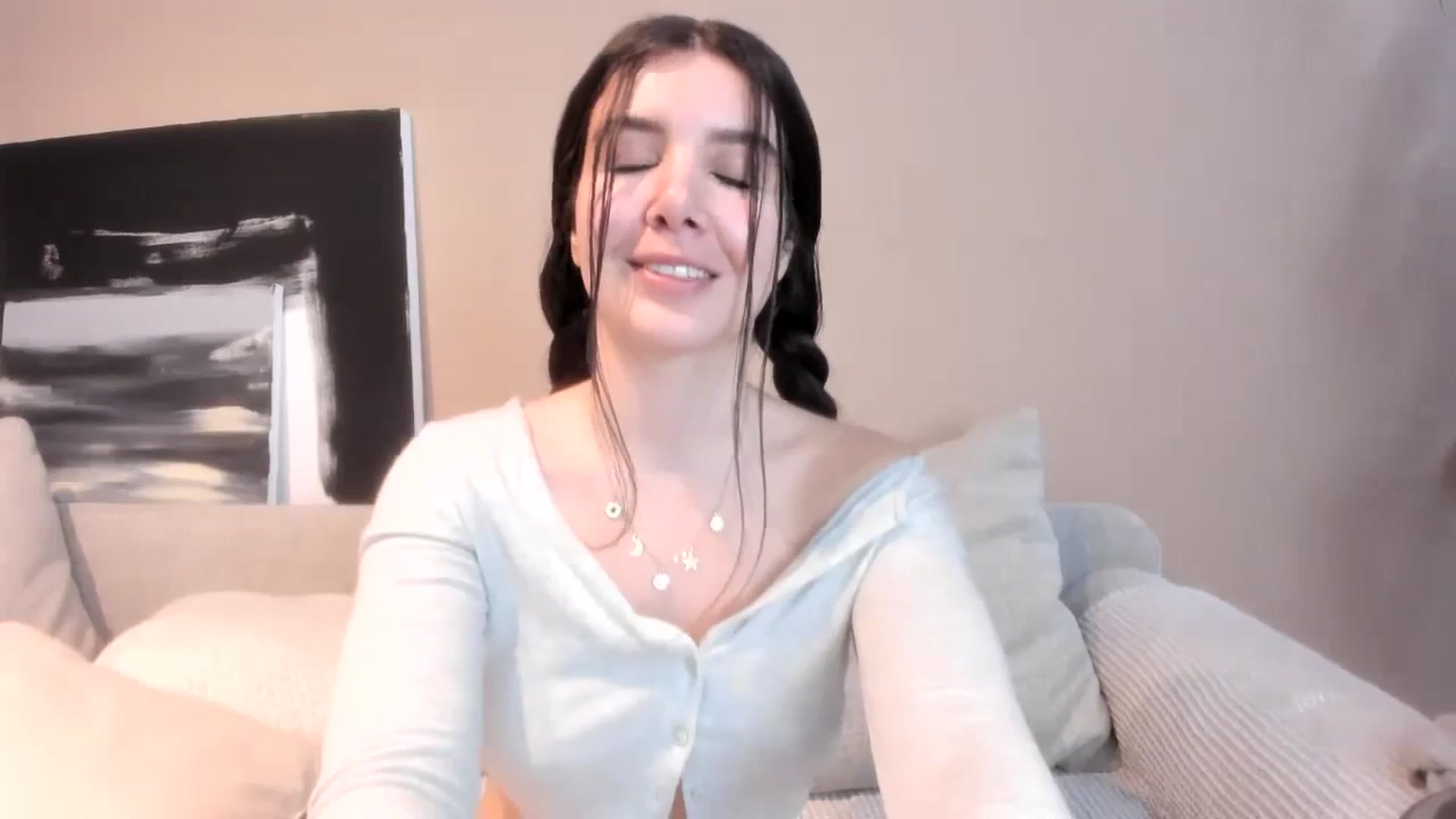 Gallery image thumbnail from LauraVega's myfreecams stream on, 11/16/2023, 22:03 image 16 of 20