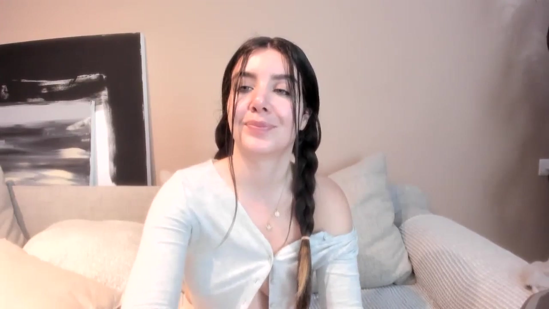 Gallery image thumbnail from LauraVega's myfreecams stream on, 11/16/2023, 22:54 image 12 of 20