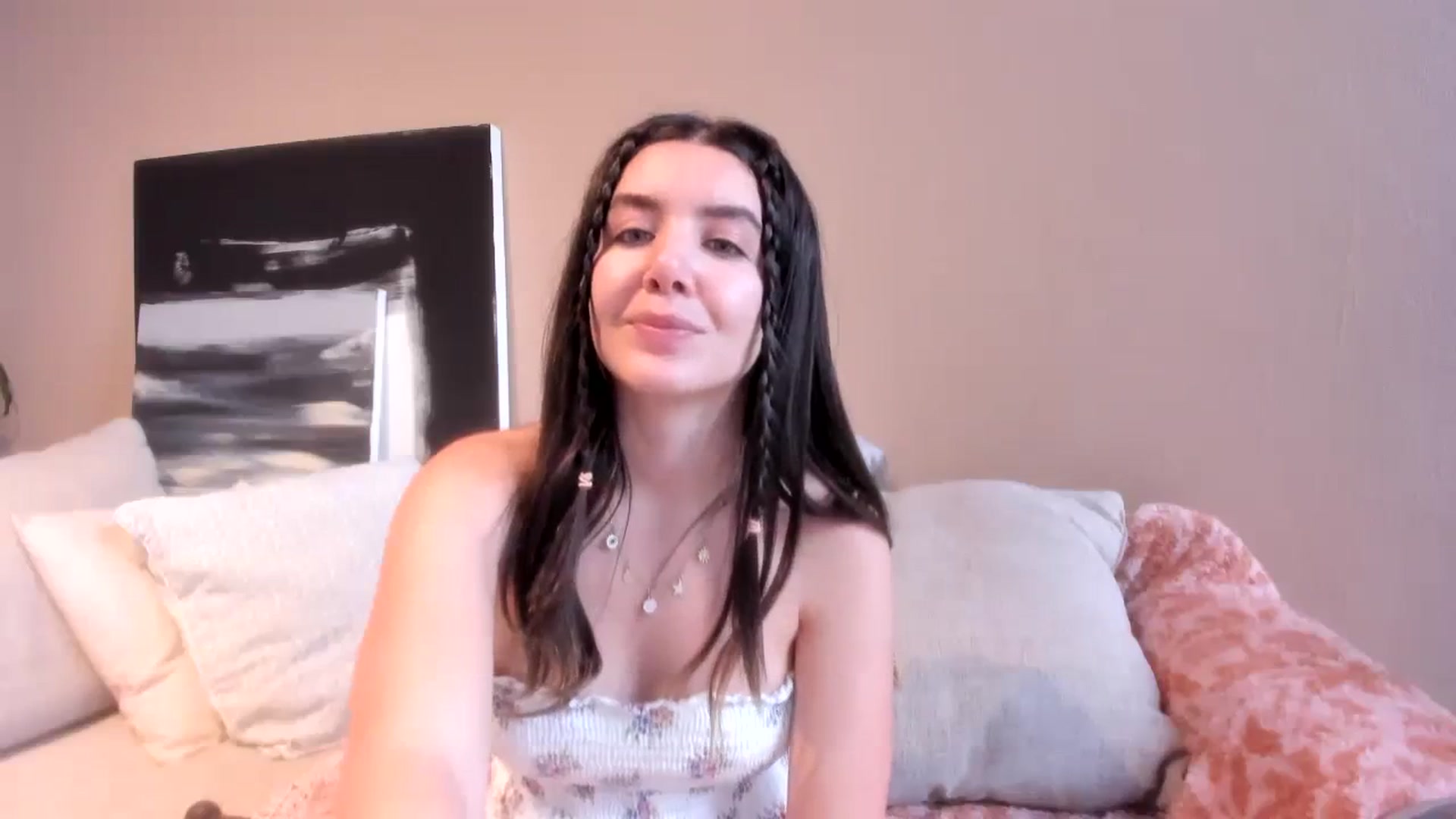 Gallery image thumbnail from LauraVega's myfreecams stream on, 11/25/2023, 23:37 image 11 of 20