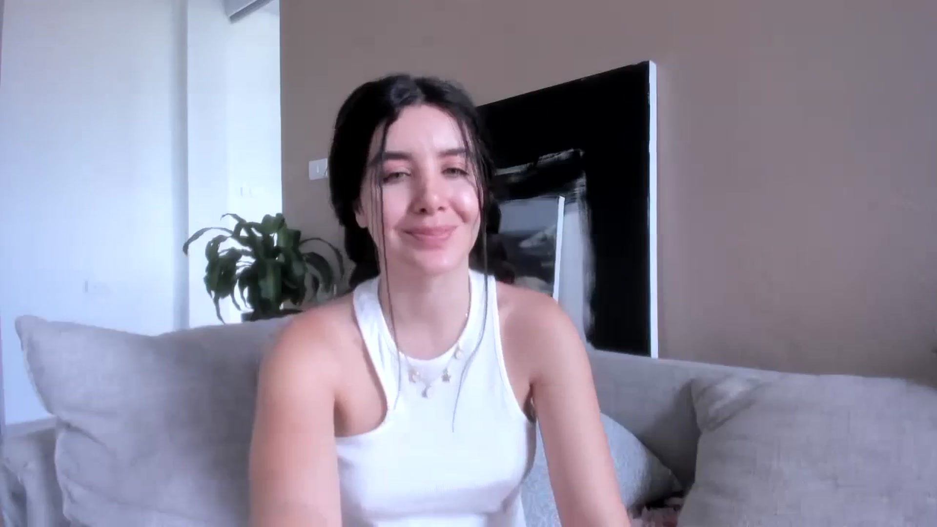 Gallery image thumbnail from LauraVega's myfreecams stream on, 11/26/2023, 16:22 image 13 of 20