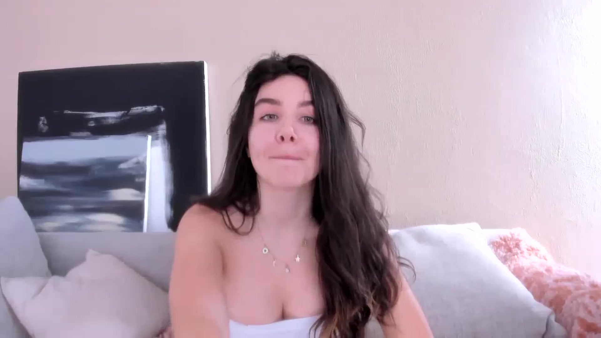 Gallery image thumbnail from LauraVega's myfreecams stream on, 11/28/2023, 16:18 image 10 of 20
