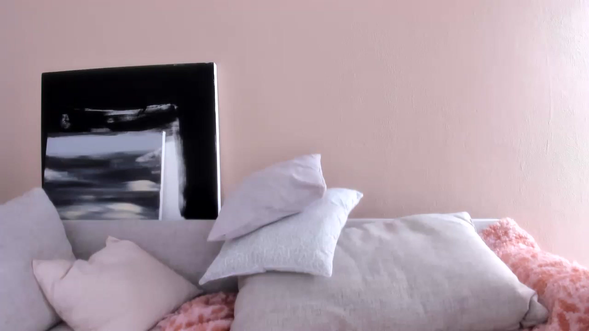 Gallery image thumbnail from LauraVega's myfreecams stream on, 11/28/2023, 16:18 image 1 of 20