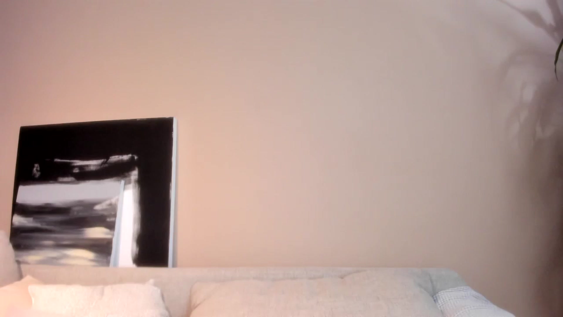 Gallery image thumbnail from LauraVega's myfreecams stream on, 12/04/2023, 23:12 image 17 of 20