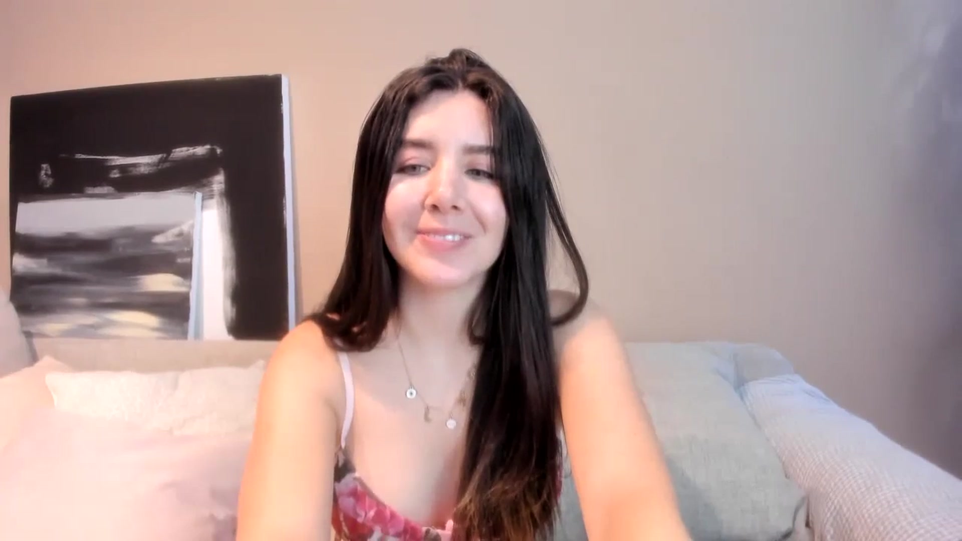 Gallery image thumbnail from LauraVega's myfreecams stream on, 12/04/2023, 23:12 image 13 of 20