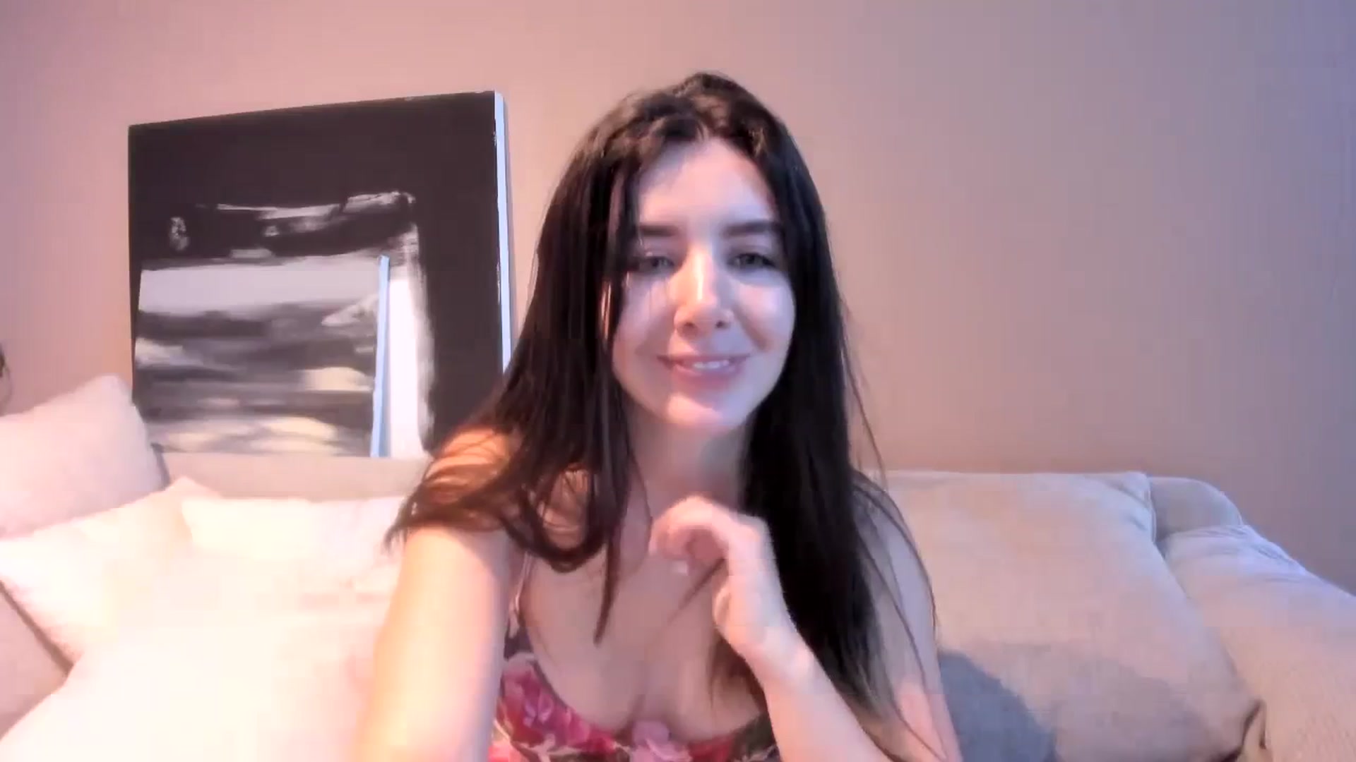 Gallery image thumbnail from LauraVega's myfreecams stream on, 12/04/2023, 23:12 image 11 of 20