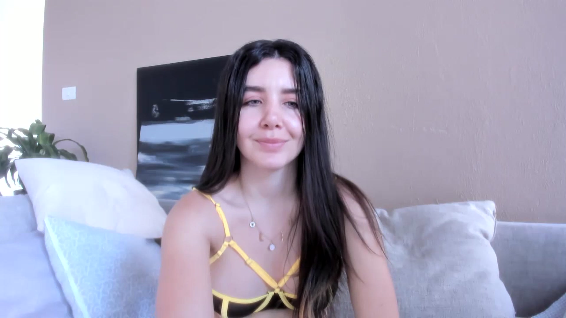 Gallery image thumbnail from LauraVega's myfreecams stream on, 12/05/2023, 16:11 image 20 of 20