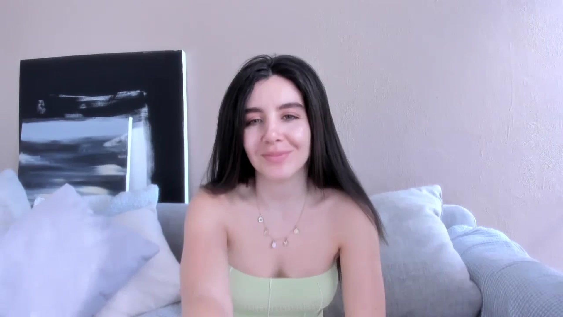 Gallery image thumbnail from LauraVega's myfreecams stream on, 12/11/2023, 16:22 image 16 of 20