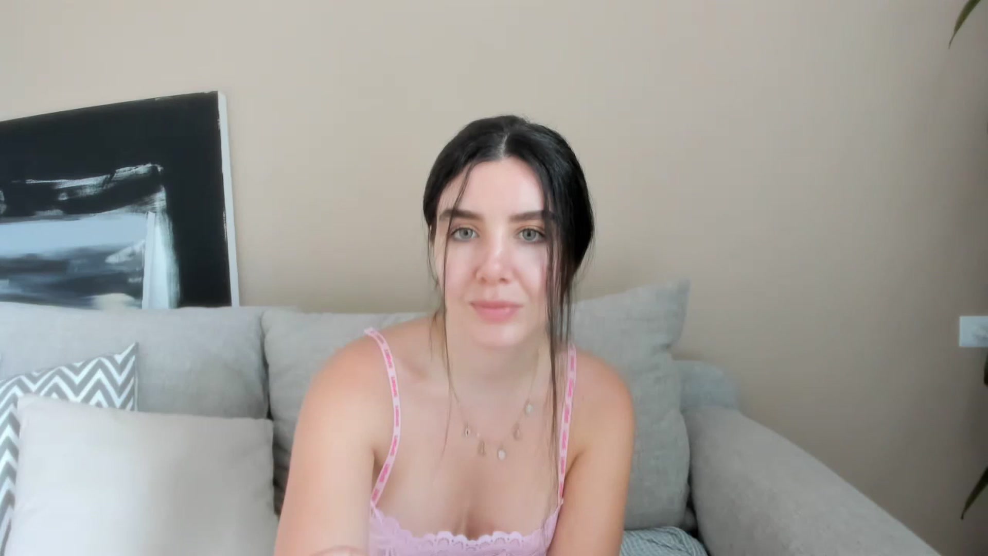 Gallery image thumbnail from LauraVega's myfreecams stream on, 12/16/2023, 15:26 image 6 of 20