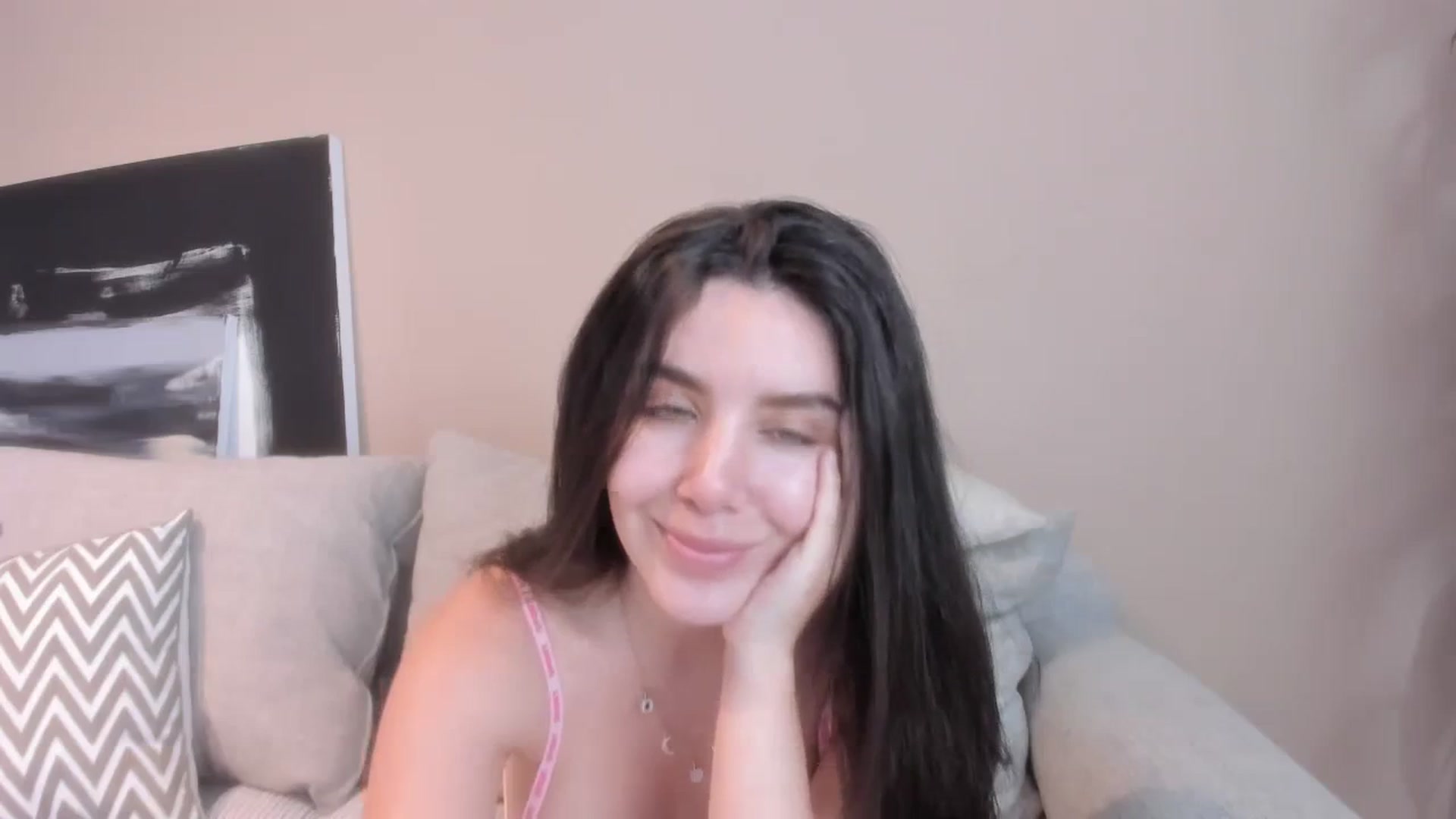 Gallery image thumbnail from LauraVega's myfreecams stream on, 12/16/2023, 18:05 image 4 of 20