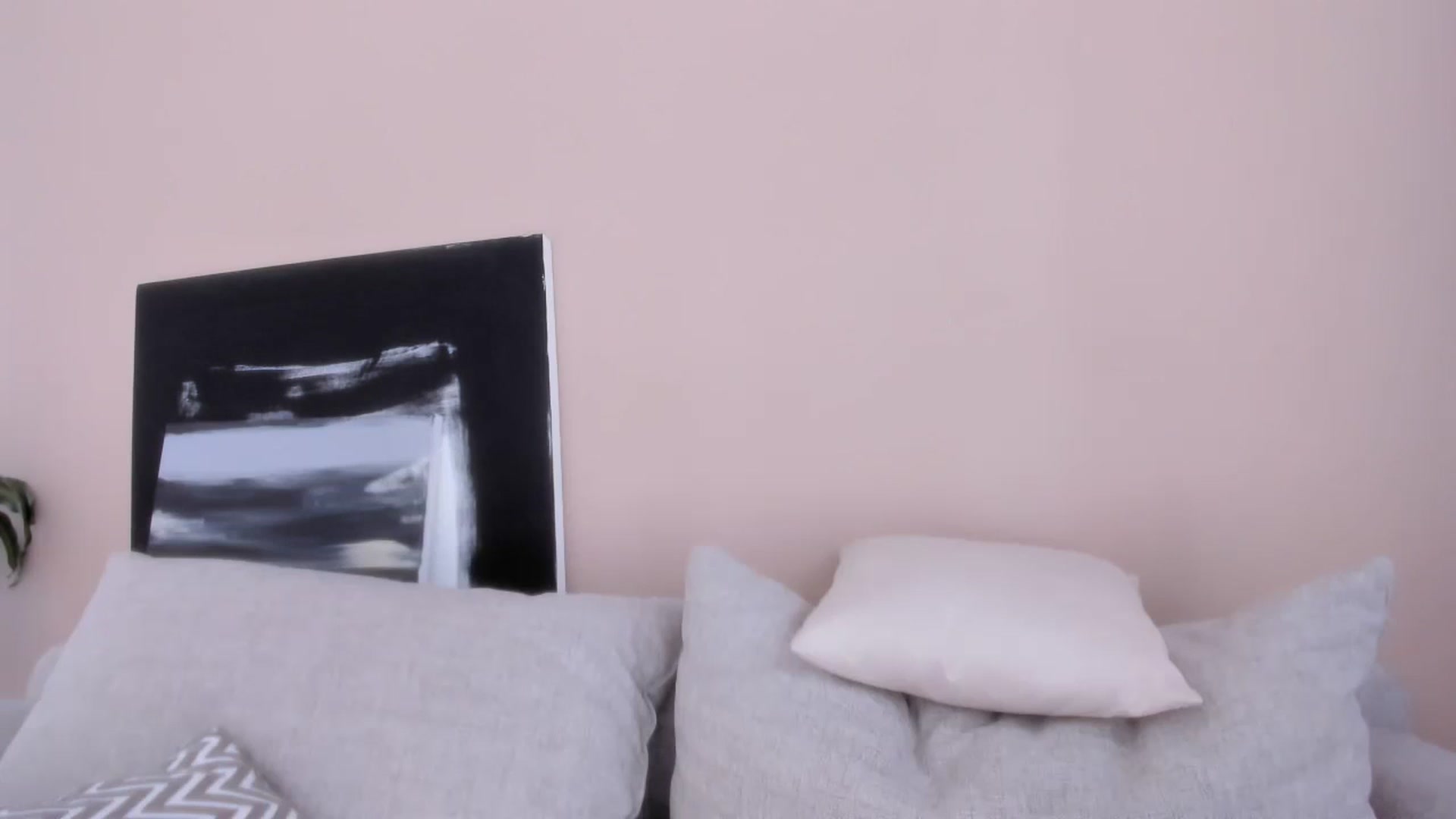 Gallery image thumbnail from LauraVega's myfreecams stream on, 12/22/2023, 15:30 image 17 of 20