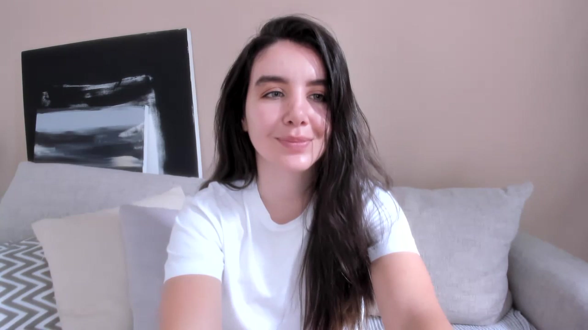 Gallery image thumbnail from LauraVega's myfreecams stream on, 12/25/2023, 16:22 image 10 of 20