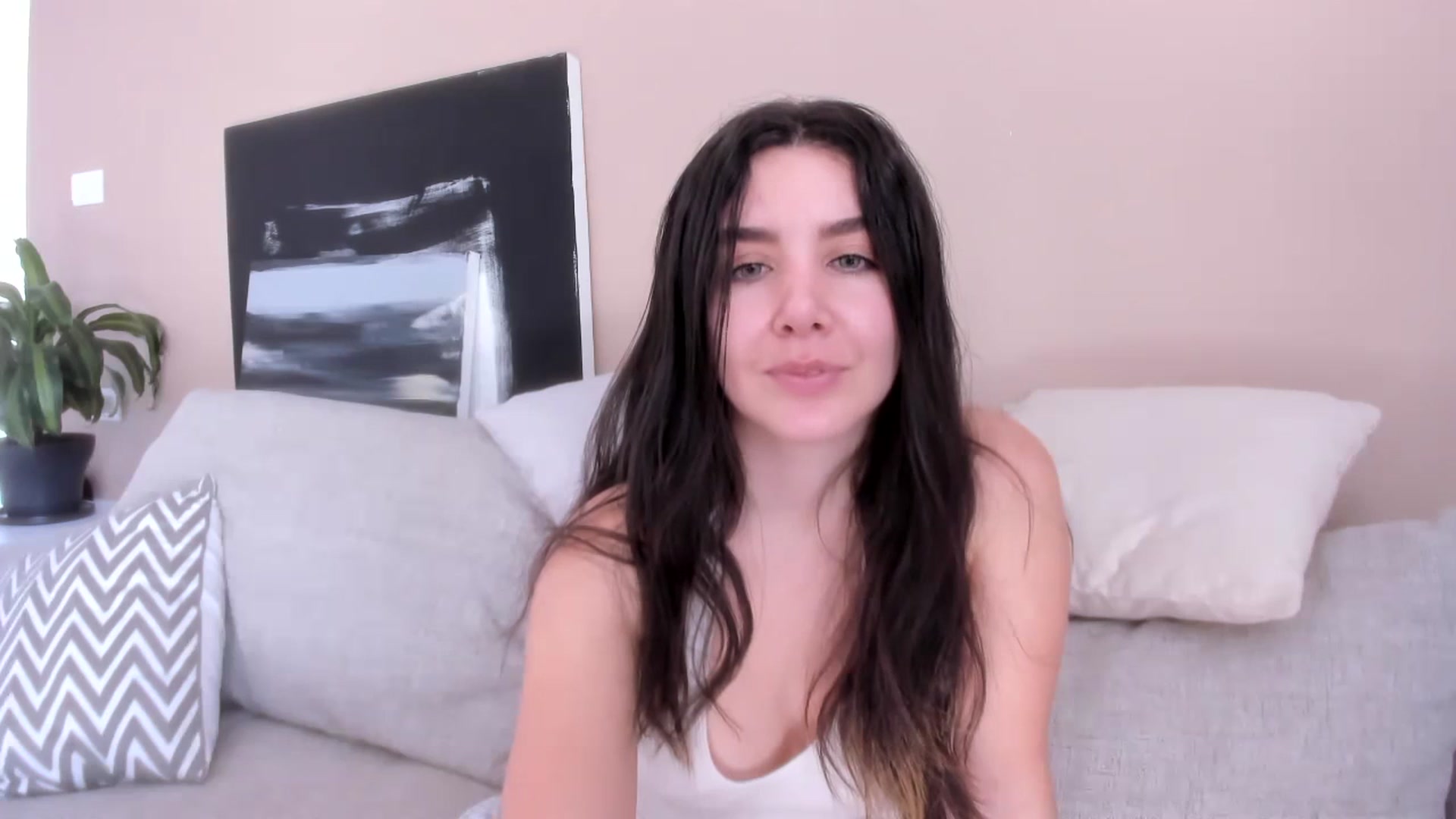 Gallery image thumbnail from LauraVega's myfreecams stream on, 12/27/2023, 15:52 image 3 of 20