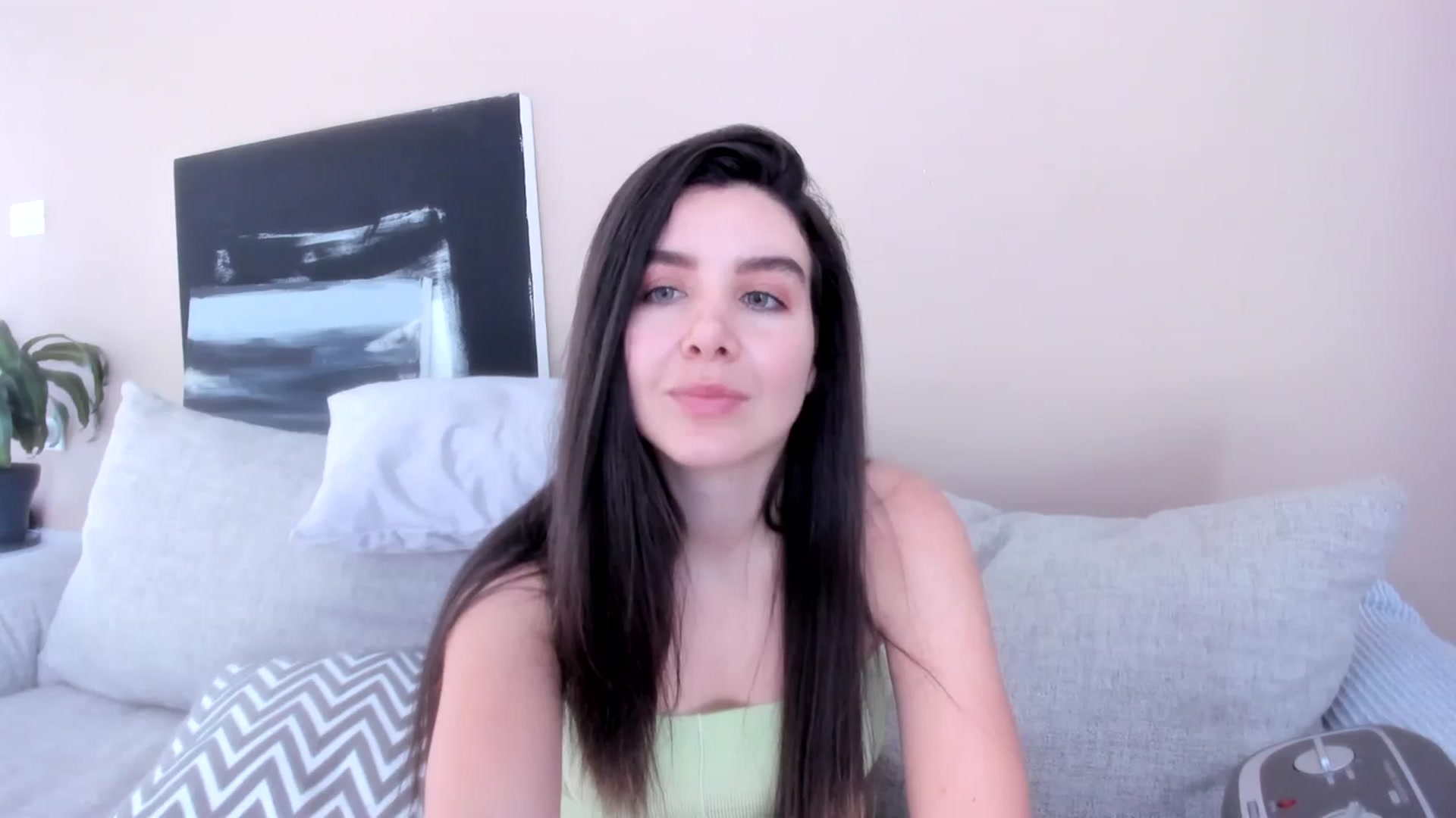 Gallery image thumbnail from LauraVega's myfreecams stream on, 01/01/2024, 16:15 image 9 of 20