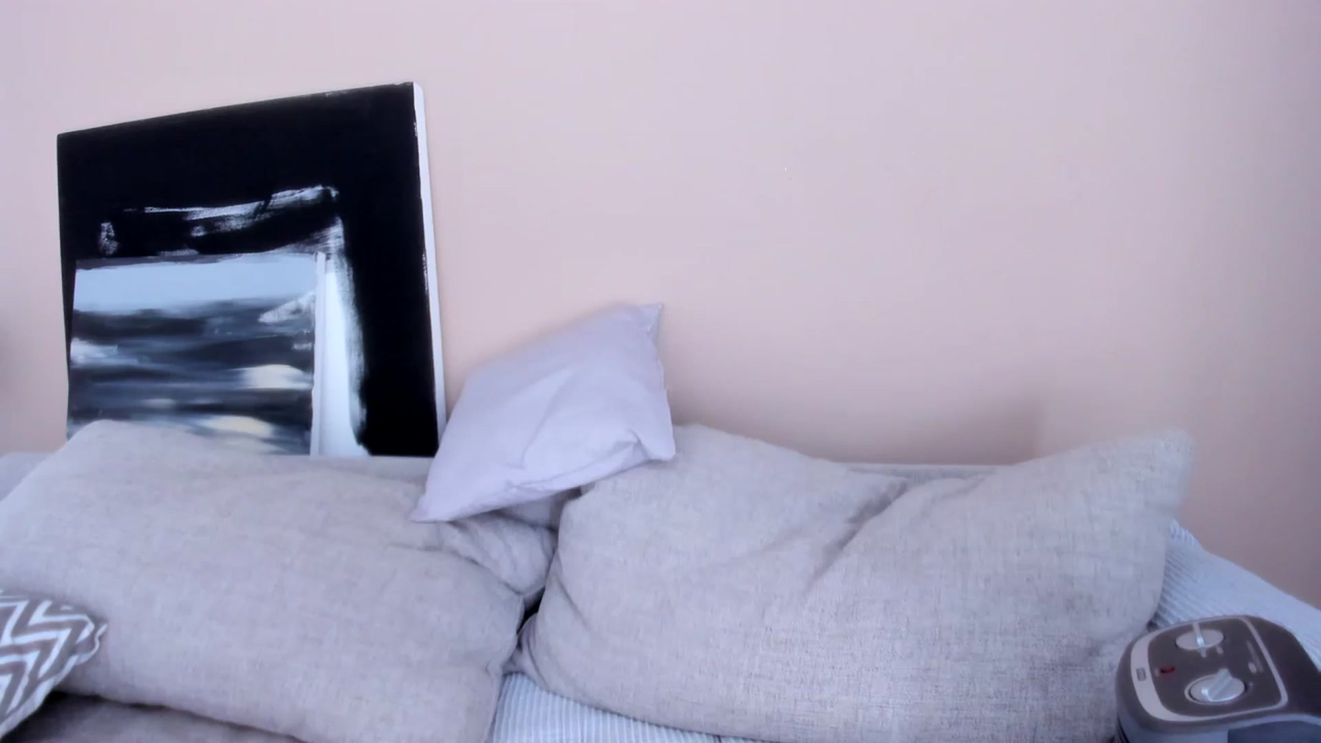 Gallery image thumbnail from LauraVega's myfreecams stream on, 01/01/2024, 17:10 image 18 of 20