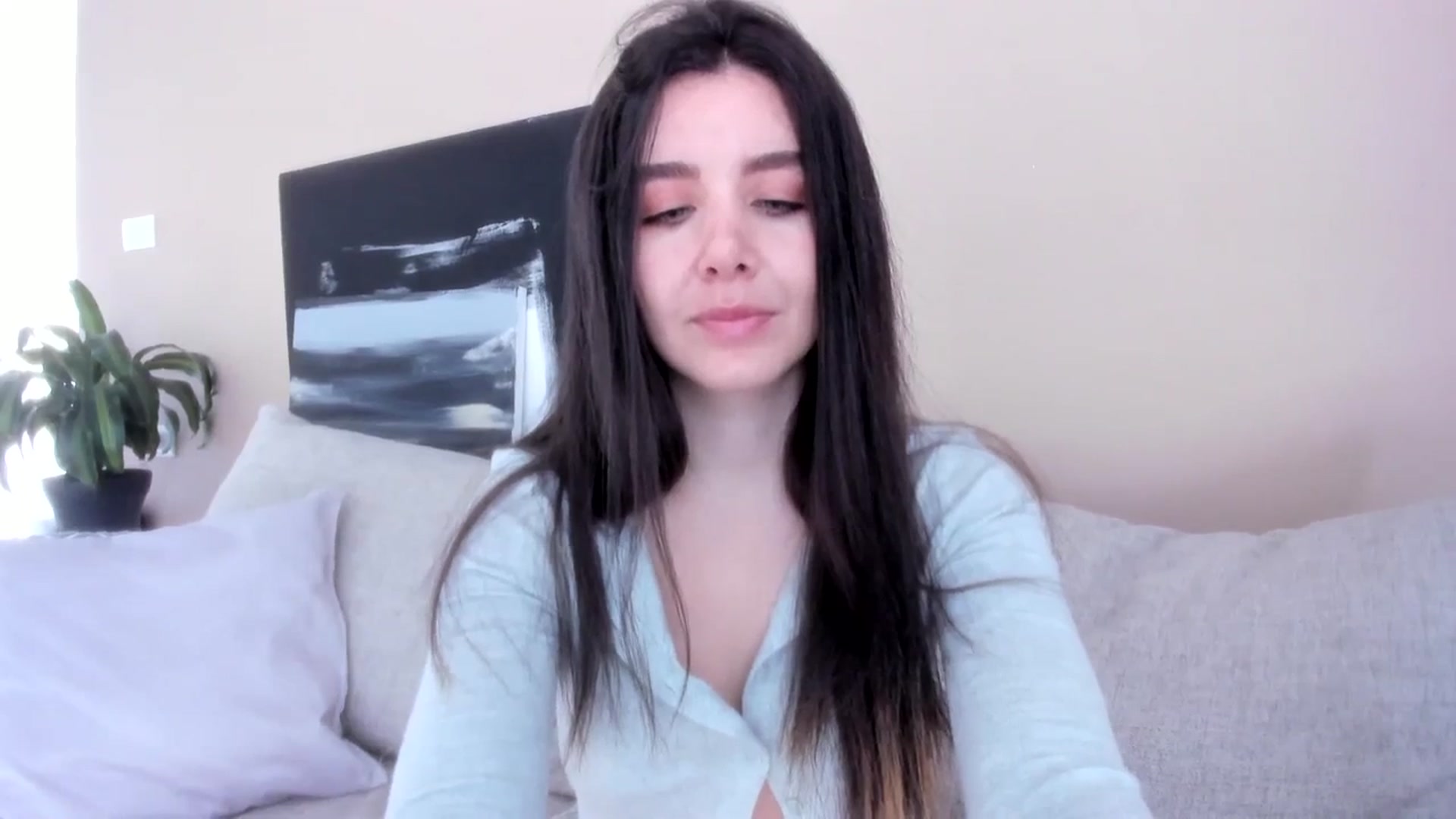 Gallery image thumbnail from LauraVega's myfreecams stream on, 01/02/2024, 14:38 image 2 of 20