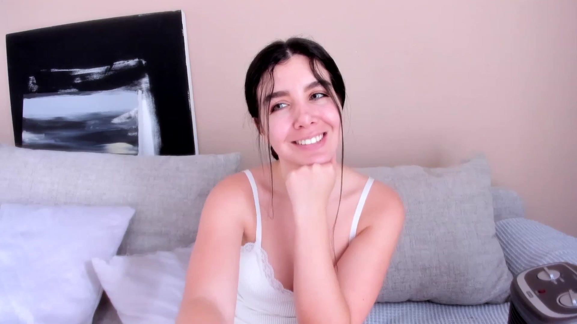 Gallery image thumbnail from LauraVega's myfreecams stream on, 01/05/2024, 16:26 image 5 of 20