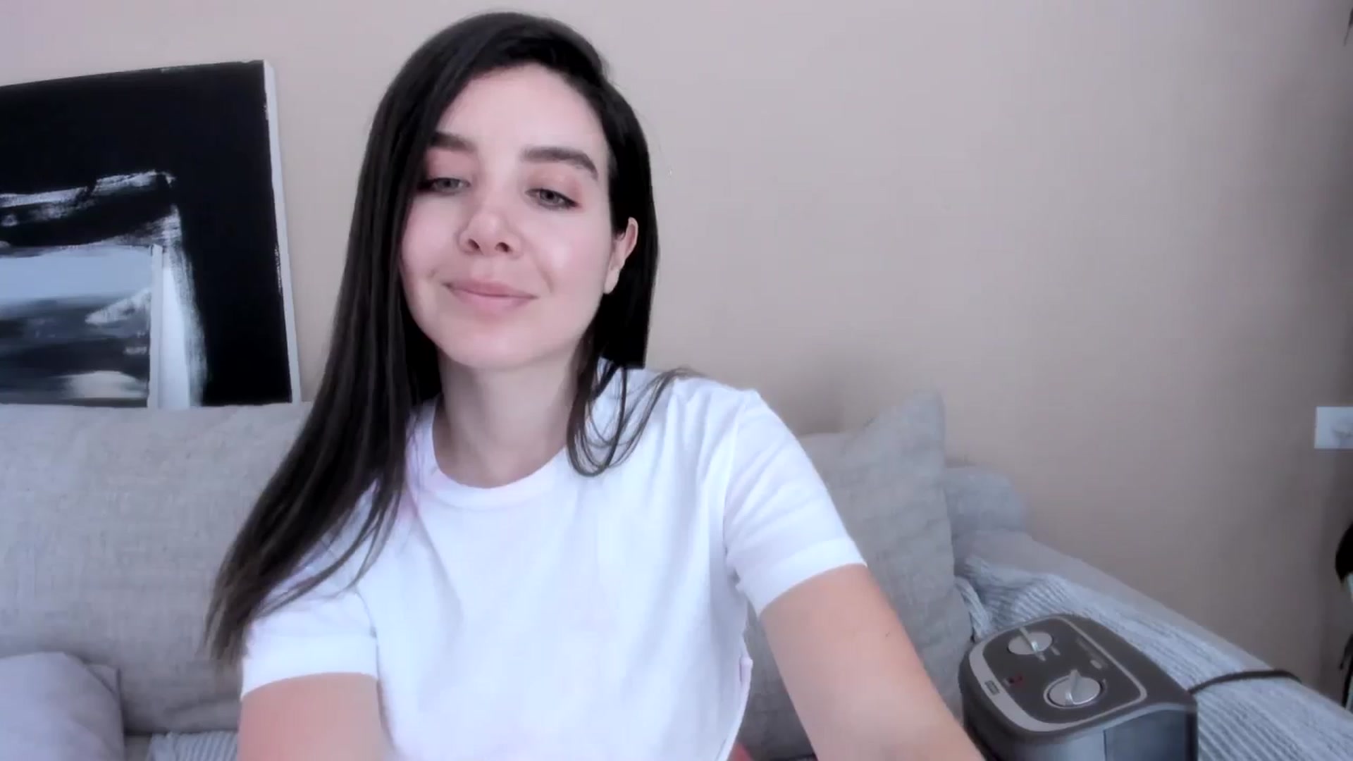 Gallery image thumbnail from LauraVega's myfreecams stream on, 01/13/2024, 16:00 image 17 of 20