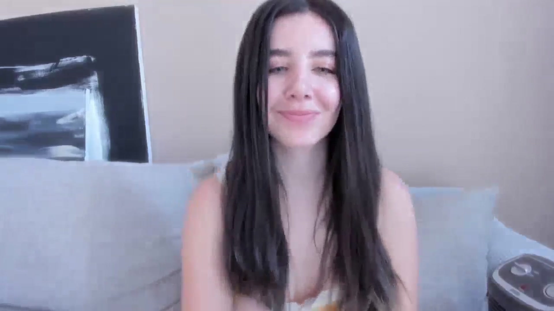 Gallery image thumbnail from LauraVega's myfreecams stream on, 01/28/2024, 17:19 image 19 of 20