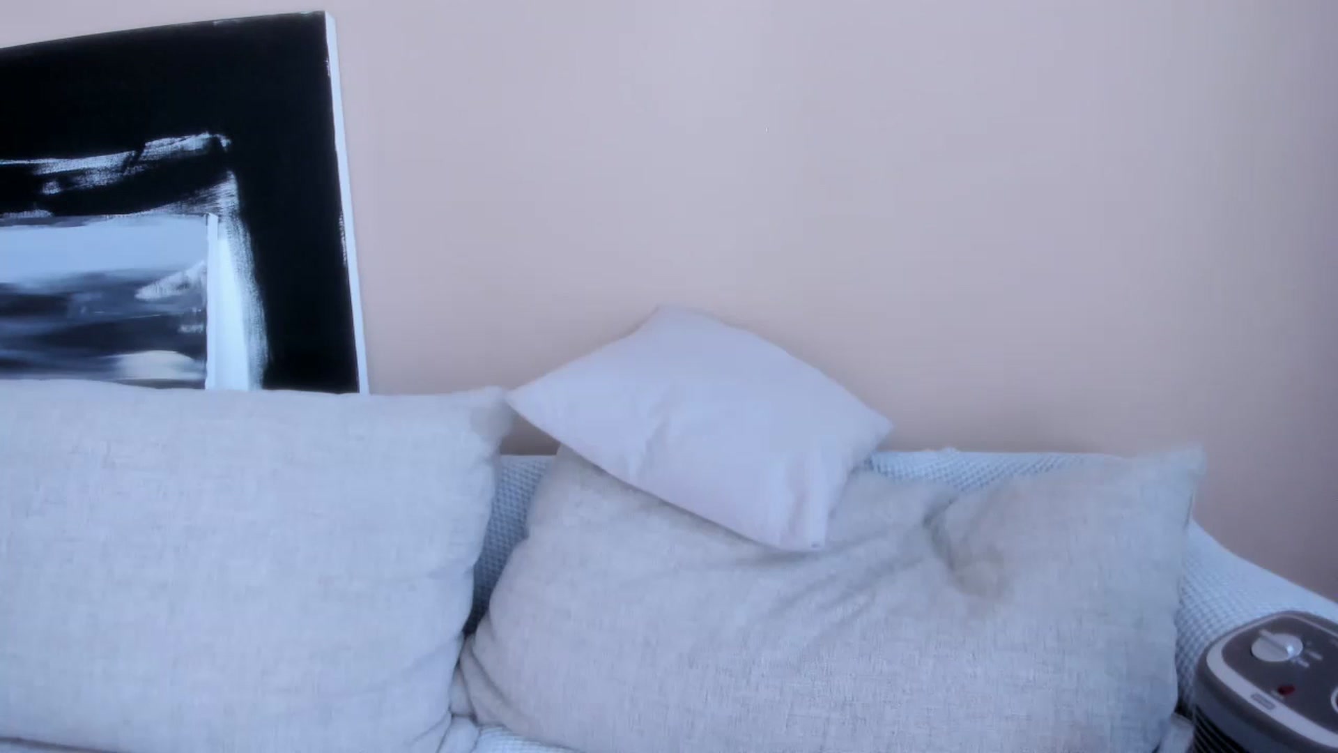 Gallery image thumbnail from LauraVega's myfreecams stream on, 01/28/2024, 17:19 image 15 of 20