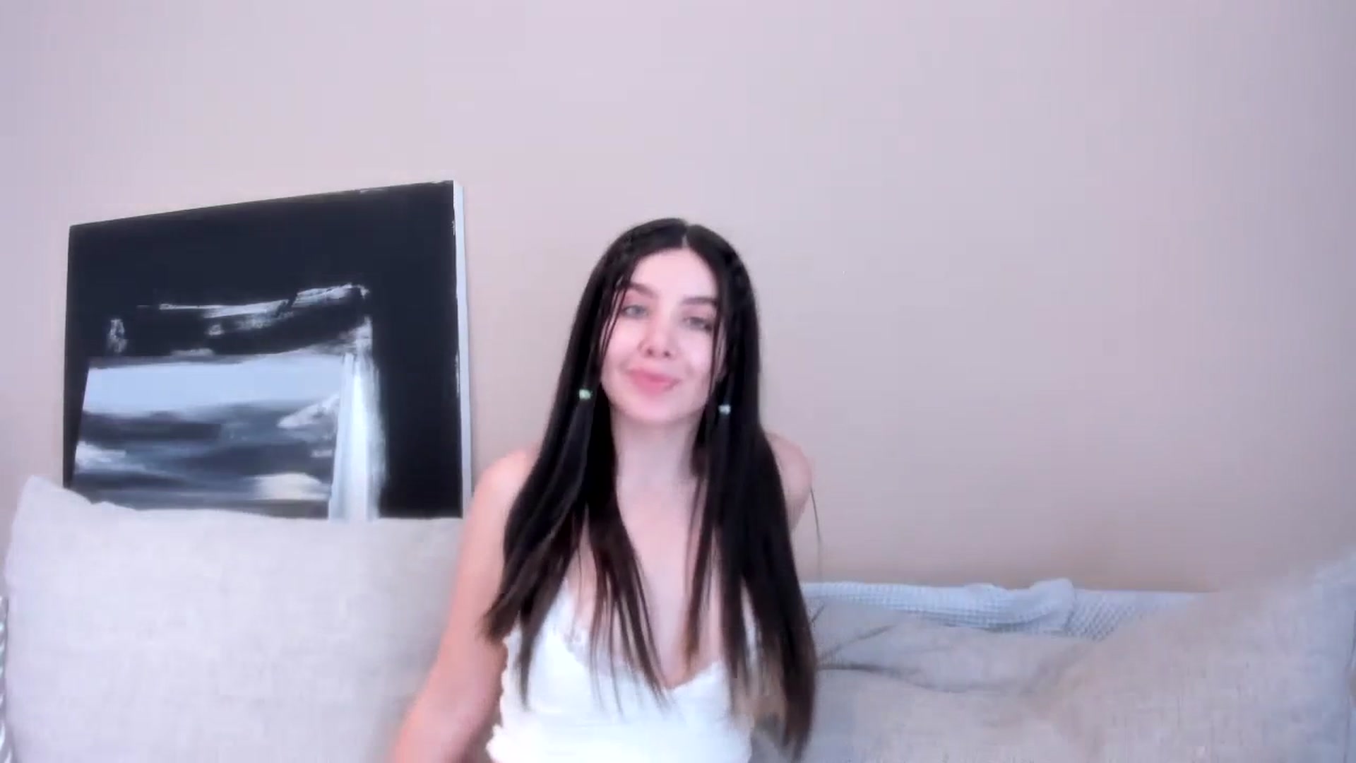 Gallery image thumbnail from LauraVega's myfreecams stream on, 01/29/2024, 17:02 image 7 of 20