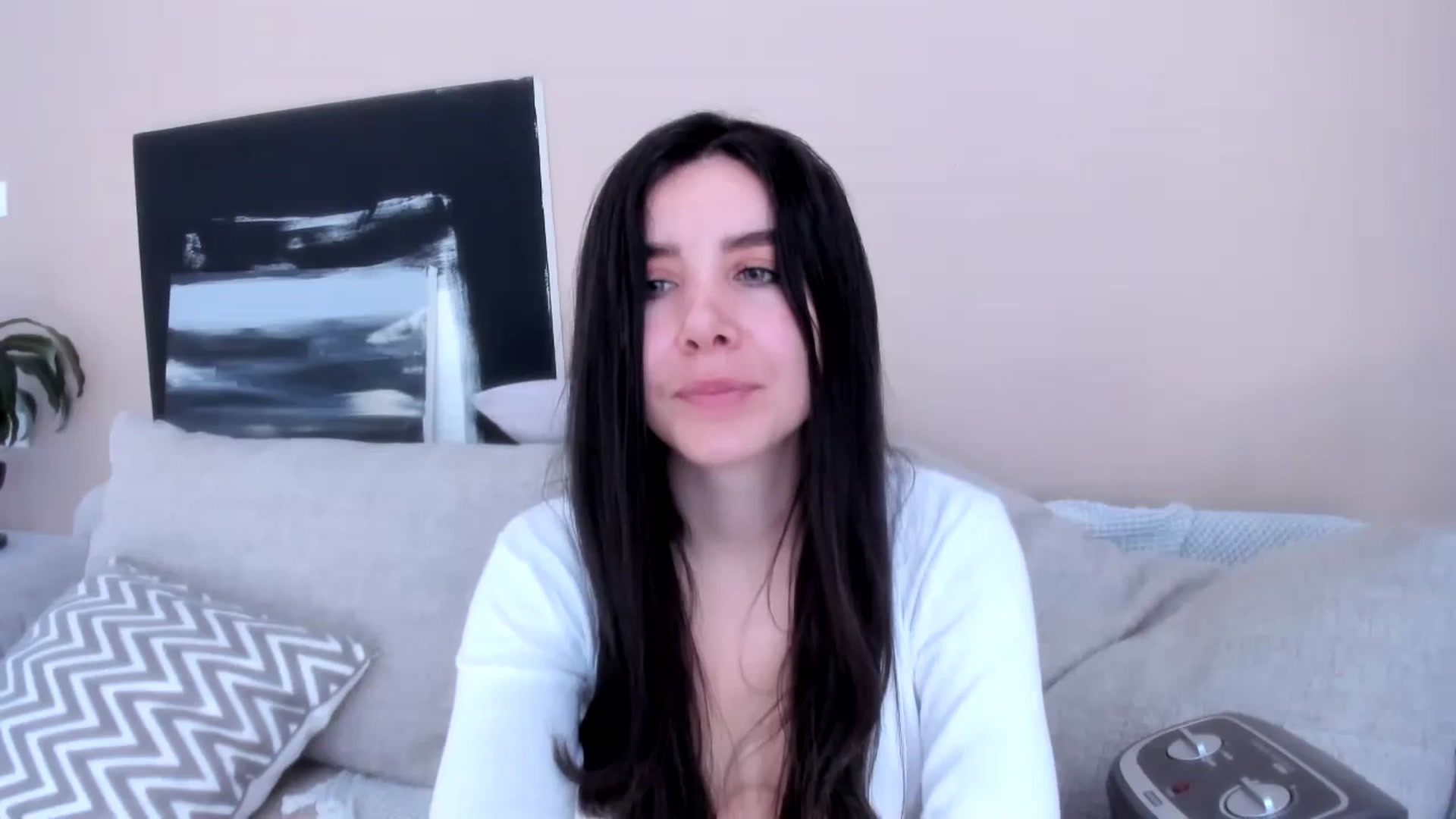 Gallery image thumbnail from LauraVega's myfreecams stream on, 02/01/2024, 15:19 image 1 of 20