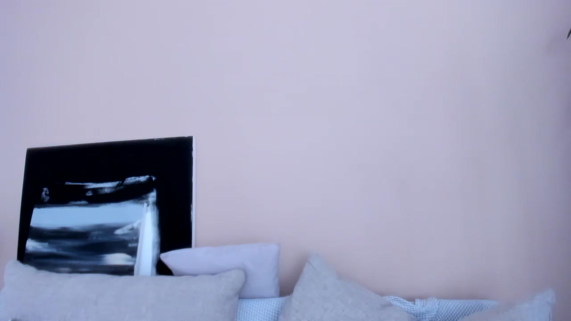Gallery image thumbnail from LauraVega's myfreecams stream on, 02/01/2024, 15:19 image 17 of 20
