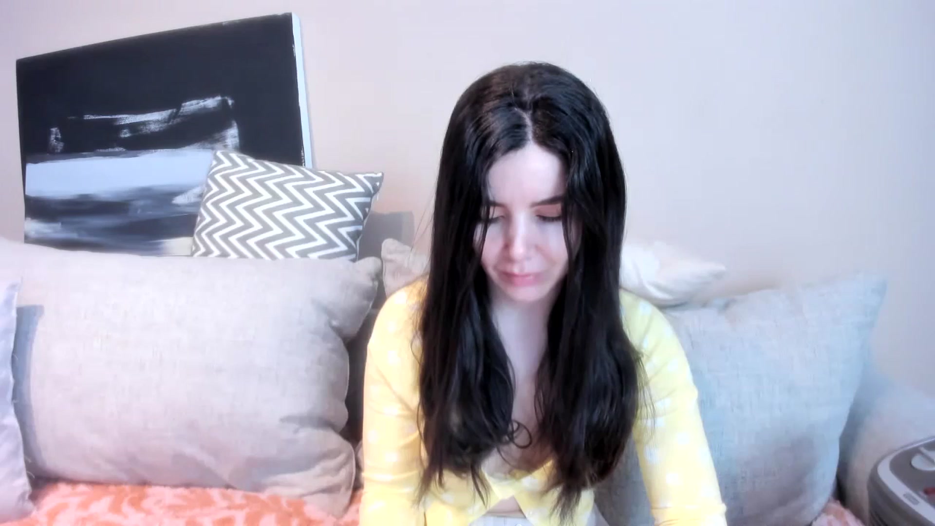 Gallery image thumbnail from LauraVega's myfreecams stream on, 02/05/2024, 14:24 image 2 of 20