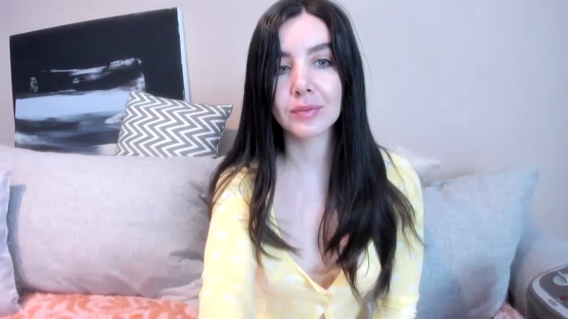 Gallery image thumbnail from LauraVega's myfreecams stream on, 02/05/2024, 14:24 image 8 of 20