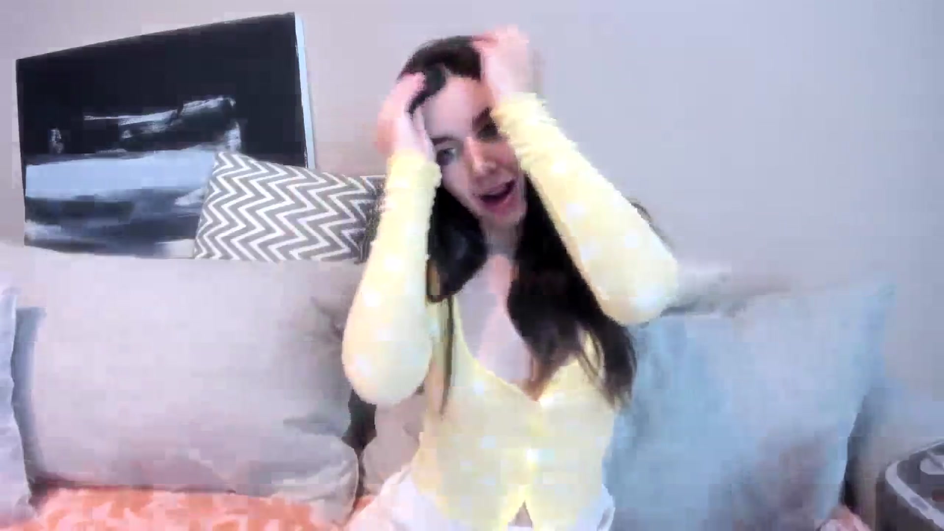 Gallery image thumbnail from LauraVega's myfreecams stream on, 02/05/2024, 14:24 image 10 of 20