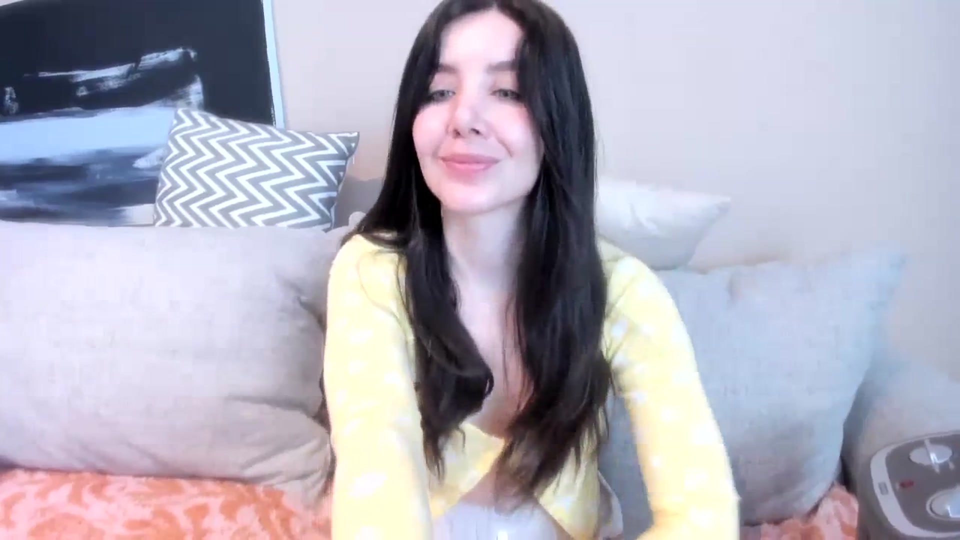 Gallery image thumbnail from LauraVega's myfreecams stream on, 02/05/2024, 15:21 image 4 of 20