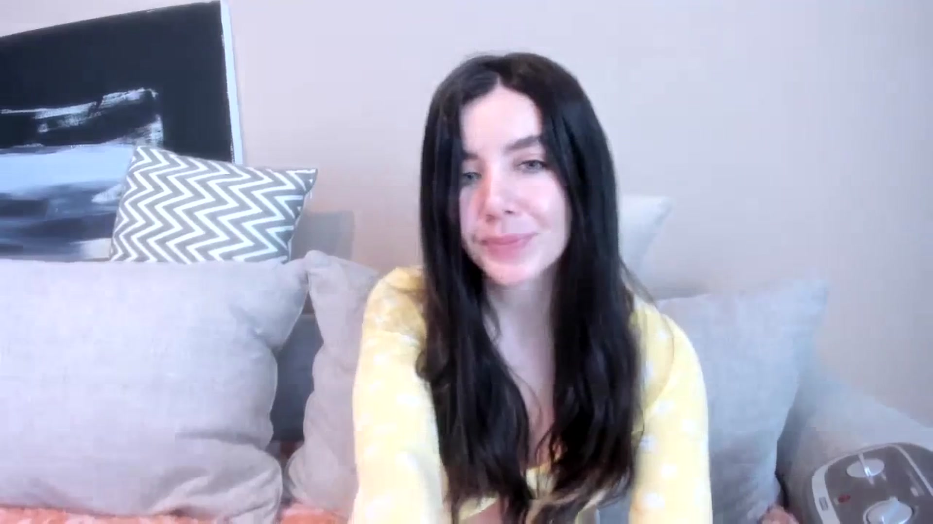 Gallery image thumbnail from LauraVega's myfreecams stream on, 02/05/2024, 15:21 image 19 of 20