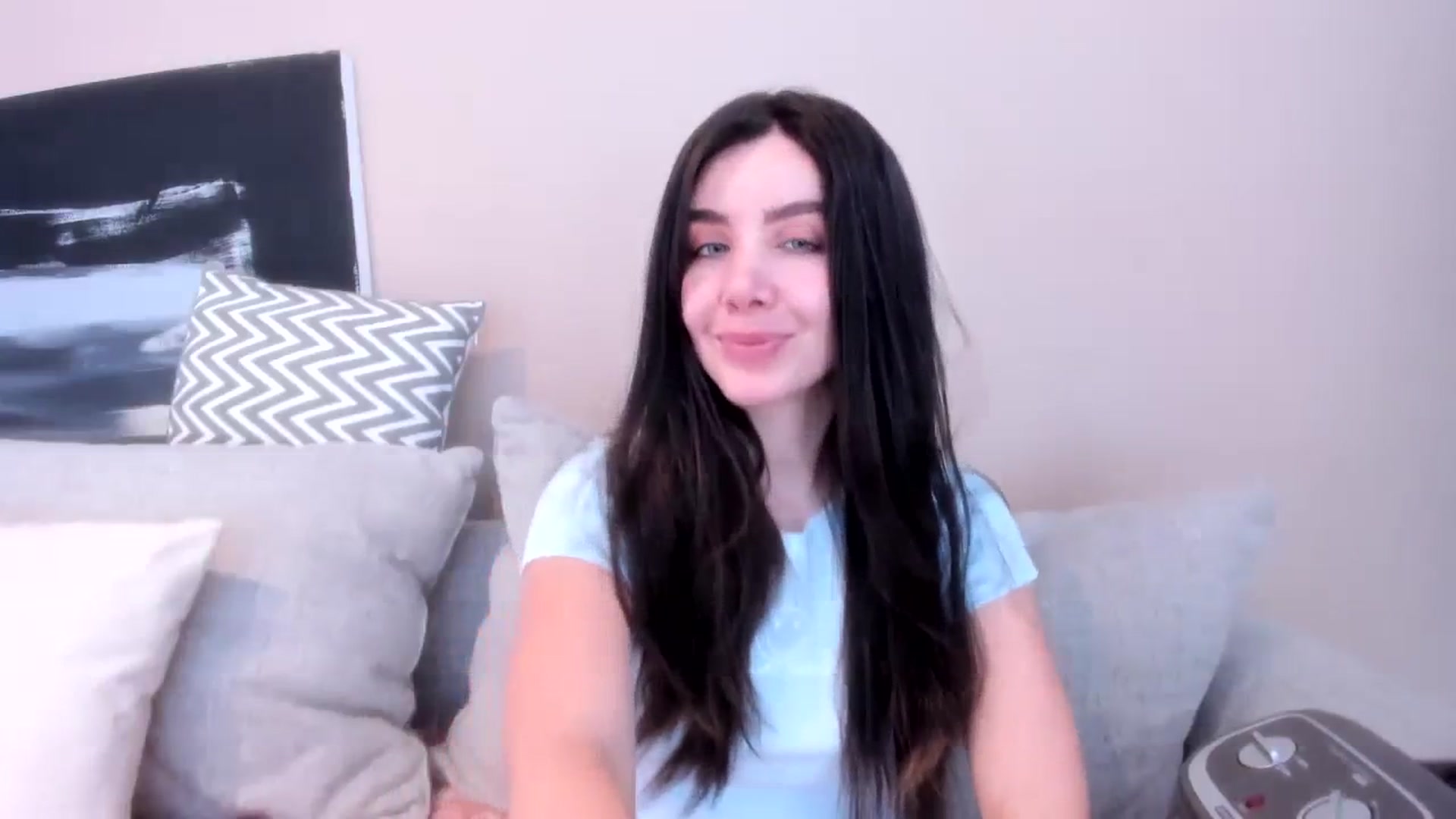 Gallery image thumbnail from LauraVega's myfreecams stream on, 02/11/2024, 16:18 image 14 of 20