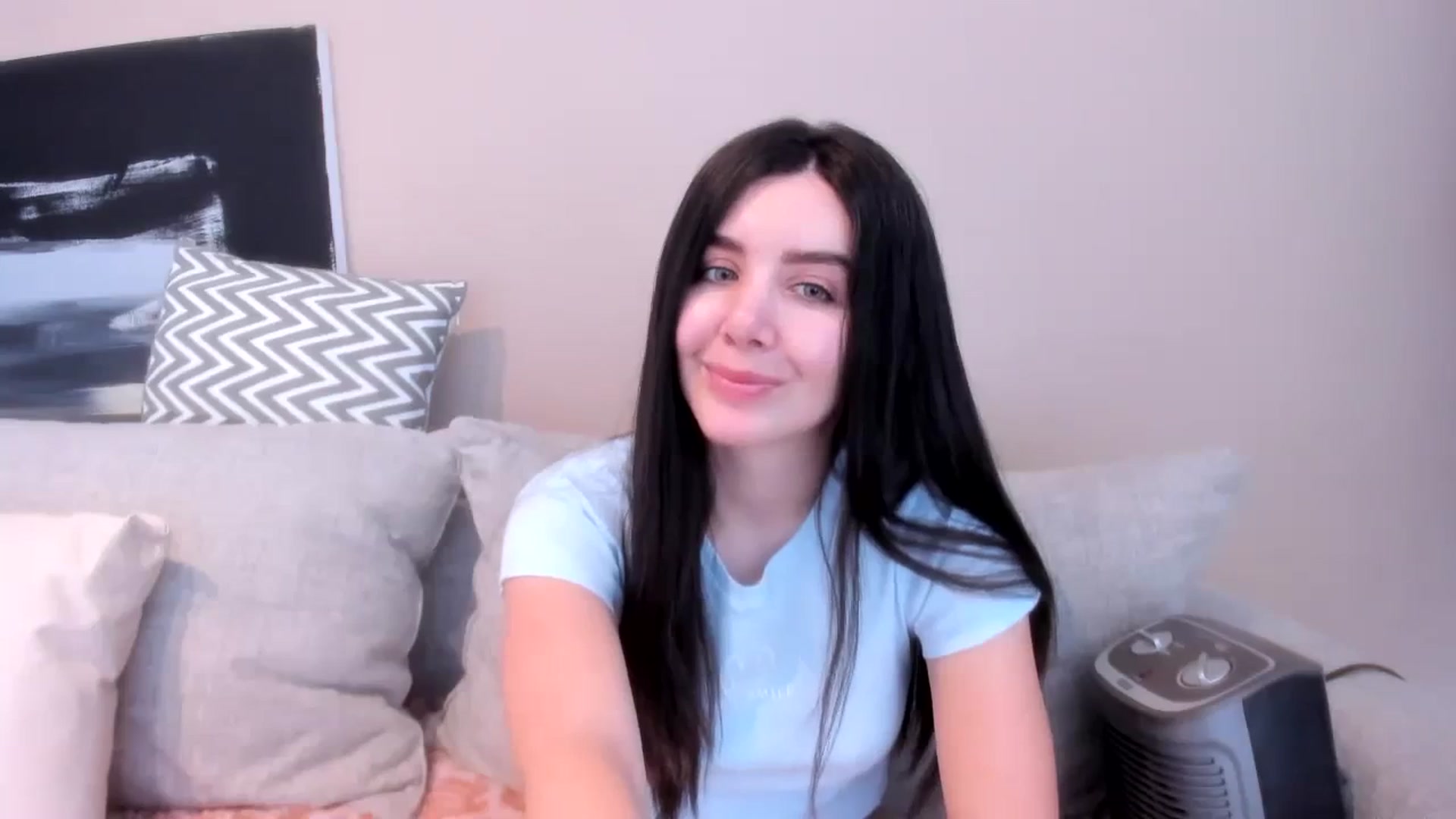 Gallery image thumbnail from LauraVega's myfreecams stream on, 02/11/2024, 17:47 image 3 of 20