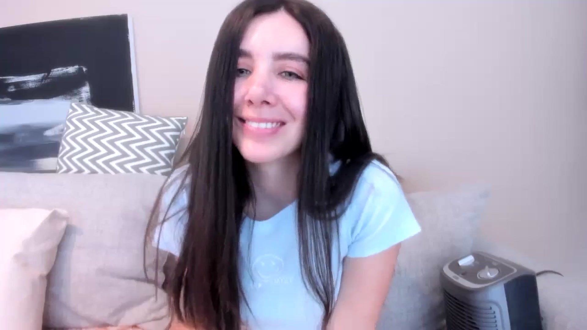 Gallery image thumbnail from LauraVega's myfreecams stream on, 02/11/2024, 17:47 image 9 of 20
