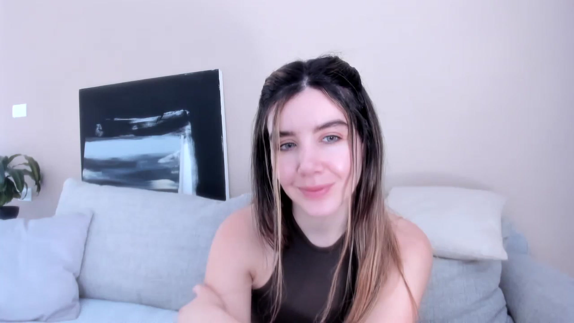 Gallery image thumbnail from LauraVega's myfreecams stream on, 02/18/2024, 17:31 image 2 of 20