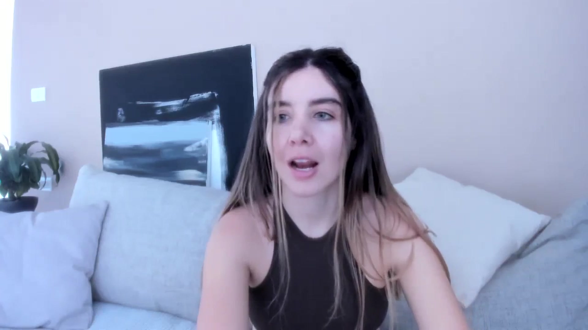 Gallery image thumbnail from LauraVega's myfreecams stream on, 02/18/2024, 17:31 image 18 of 20
