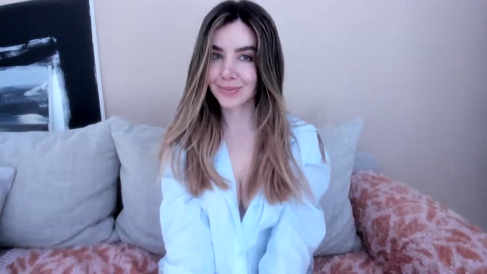 Gallery image thumbnail from LauraVega's myfreecams stream on, 02/26/2024, 15:40 image 20 of 20