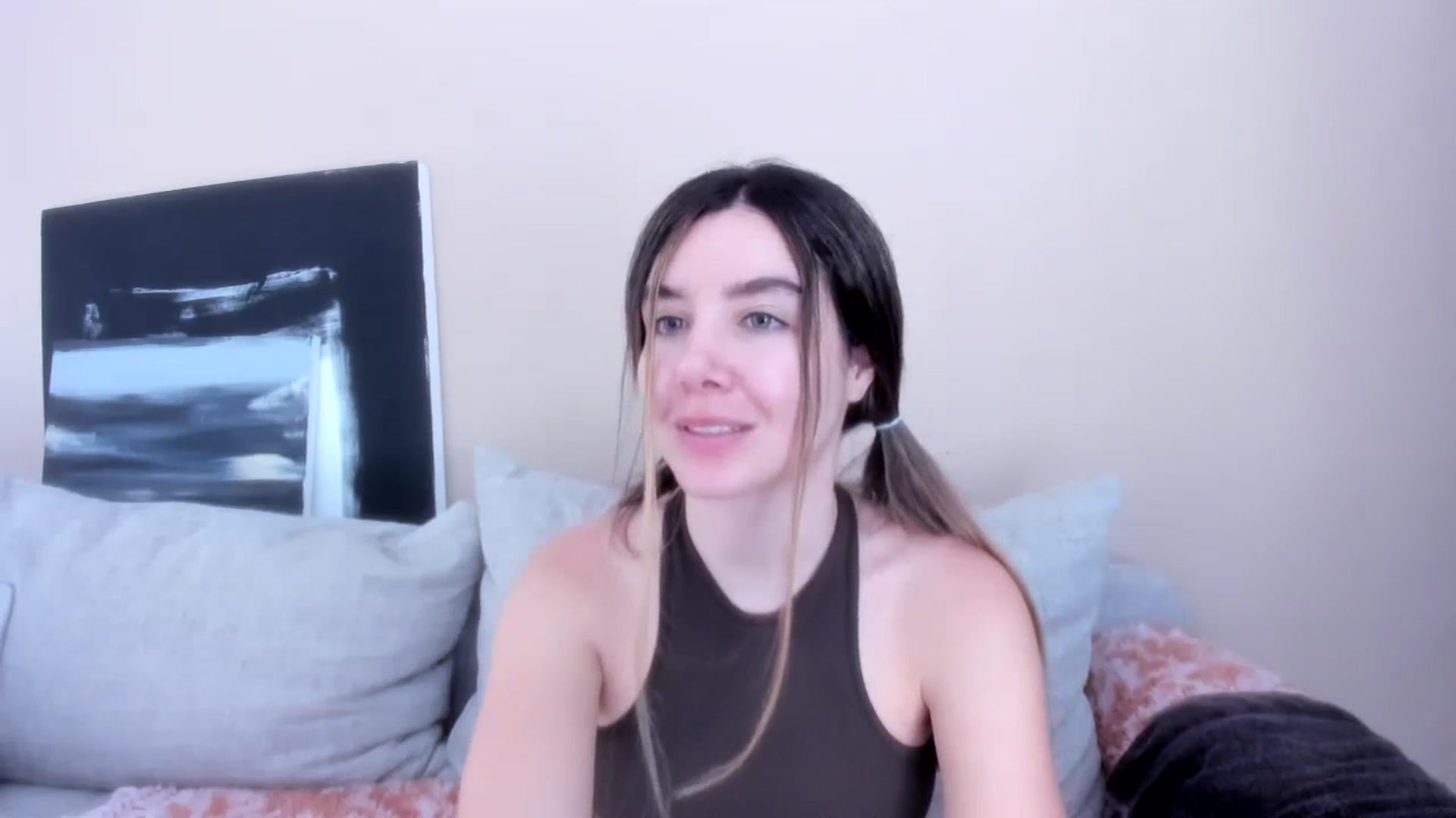 Gallery image thumbnail from LauraVega's myfreecams stream on, 02/28/2024, 16:13 image 20 of 20