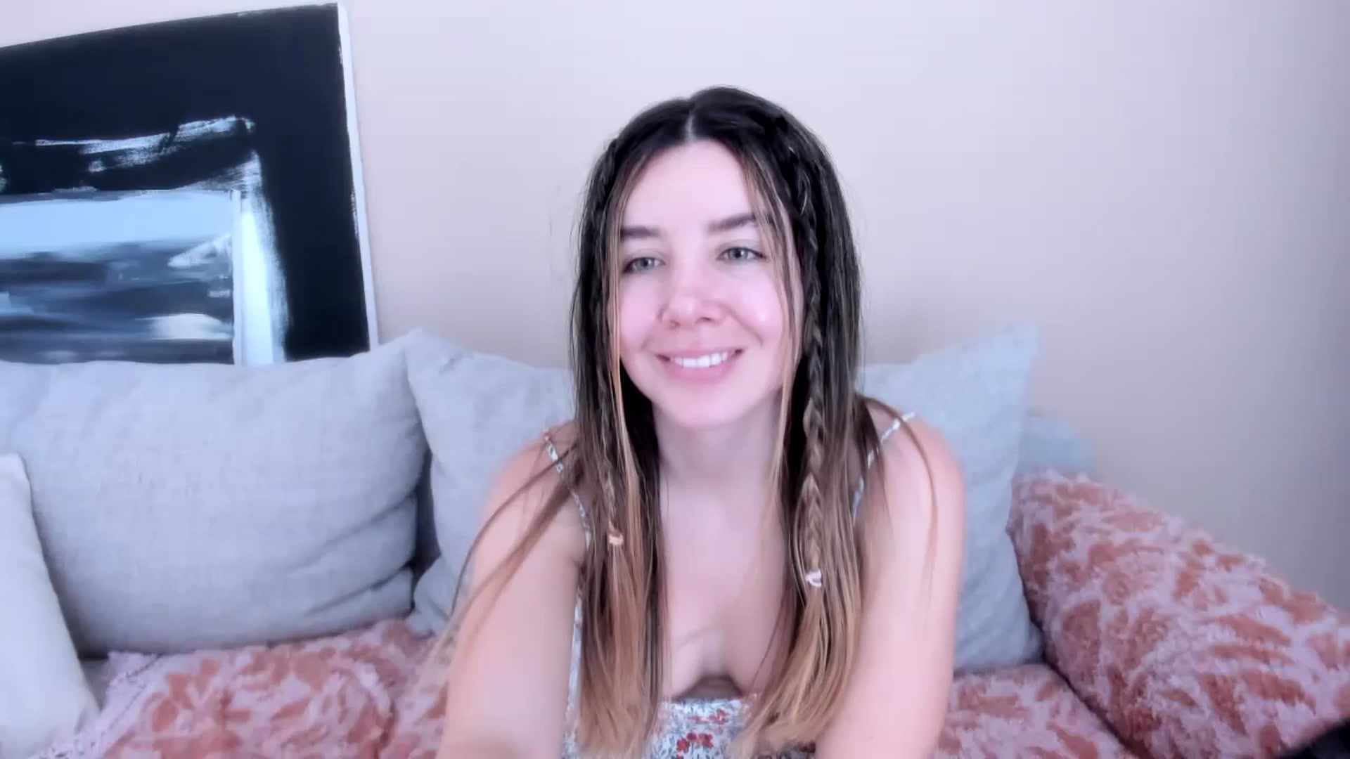 Gallery image thumbnail from LauraVega's myfreecams stream on, 03/01/2024, 16:27 image 8 of 20