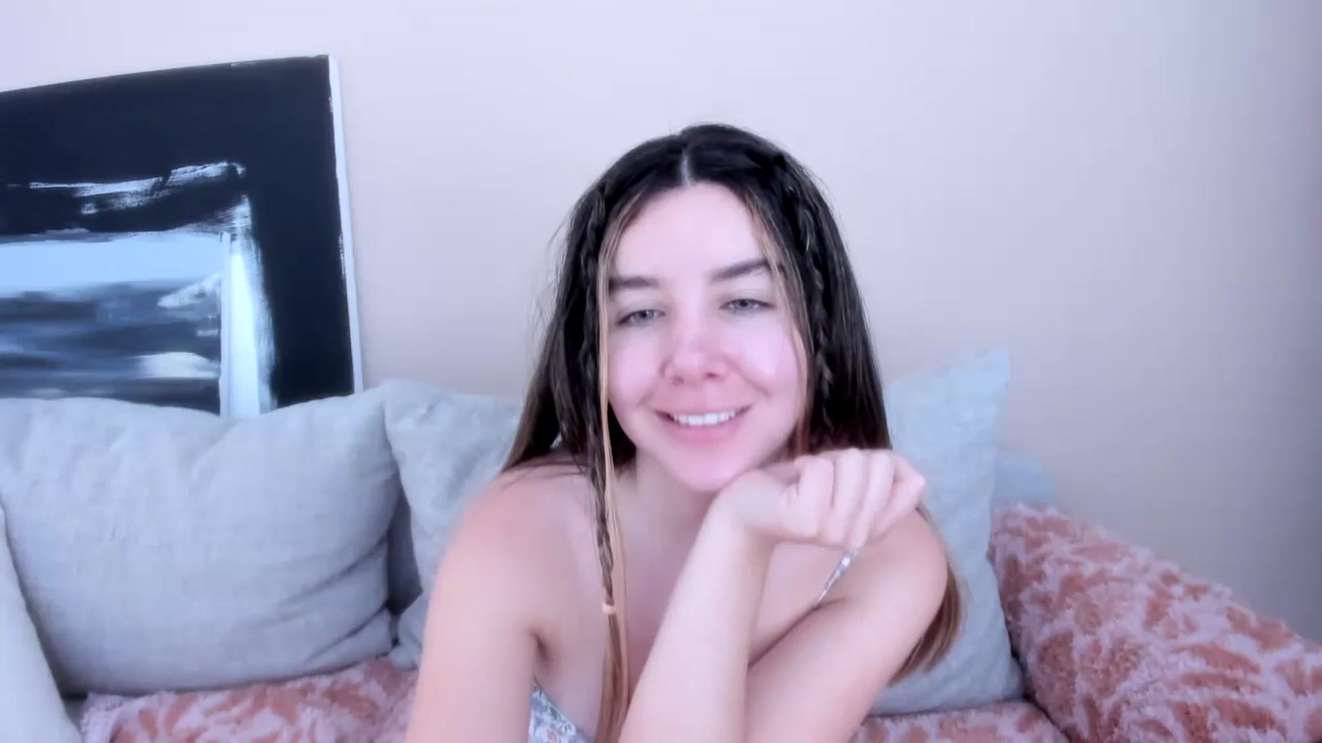 Gallery image thumbnail from LauraVega's myfreecams stream on, 03/01/2024, 16:27 image 18 of 20