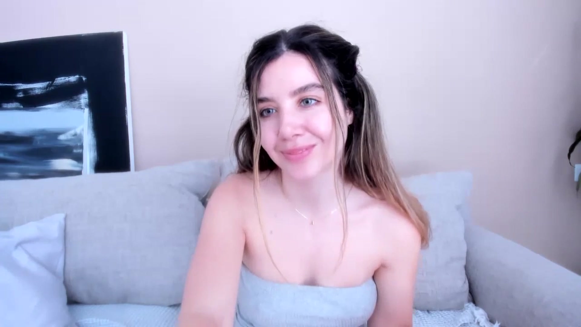 Gallery image thumbnail from LauraVega's myfreecams stream on, 03/22/2024, 15:11 image 11 of 20