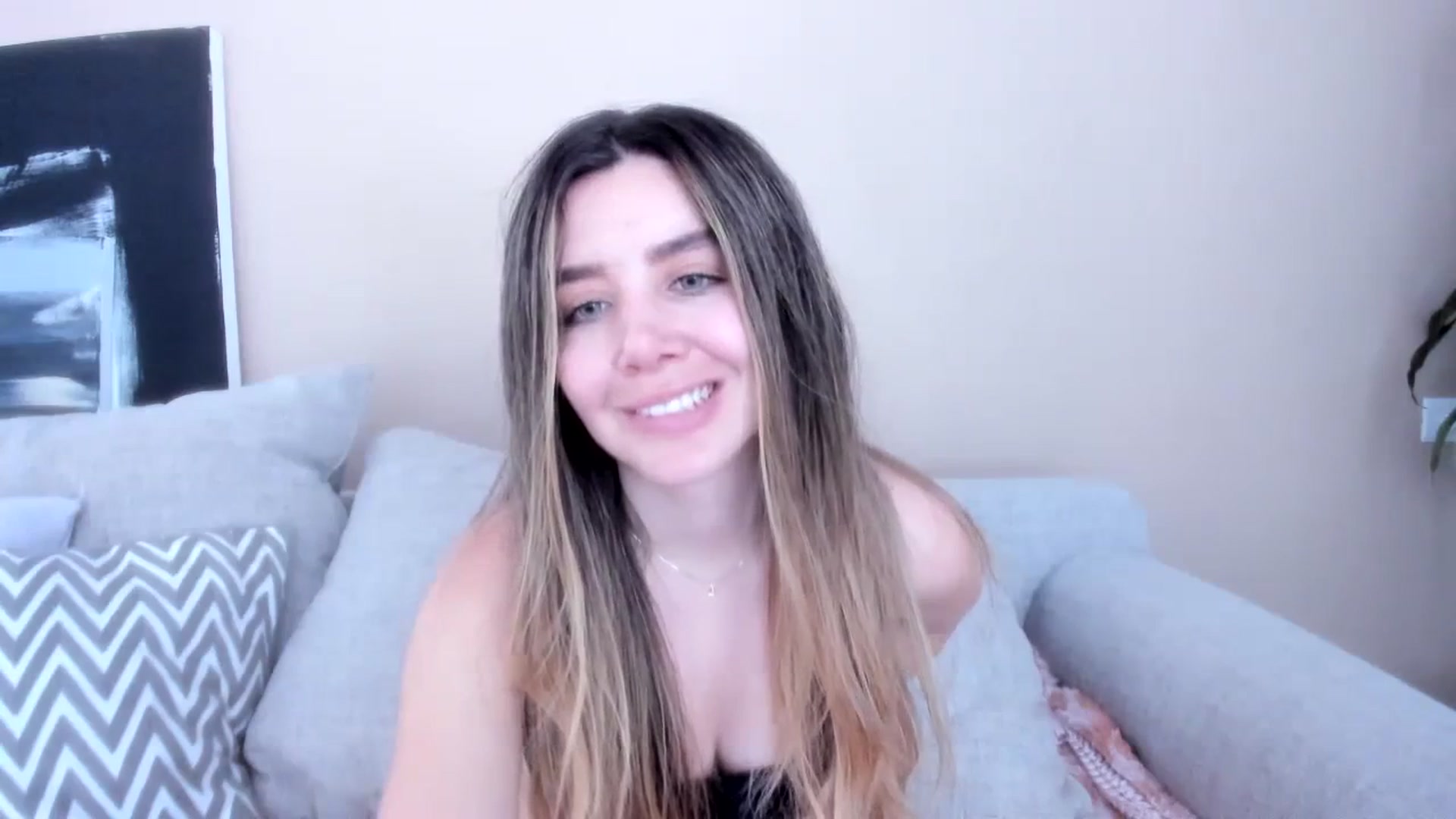 Gallery image thumbnail from LauraVega's myfreecams stream on, 03/28/2024, 17:33 image 18 of 20
