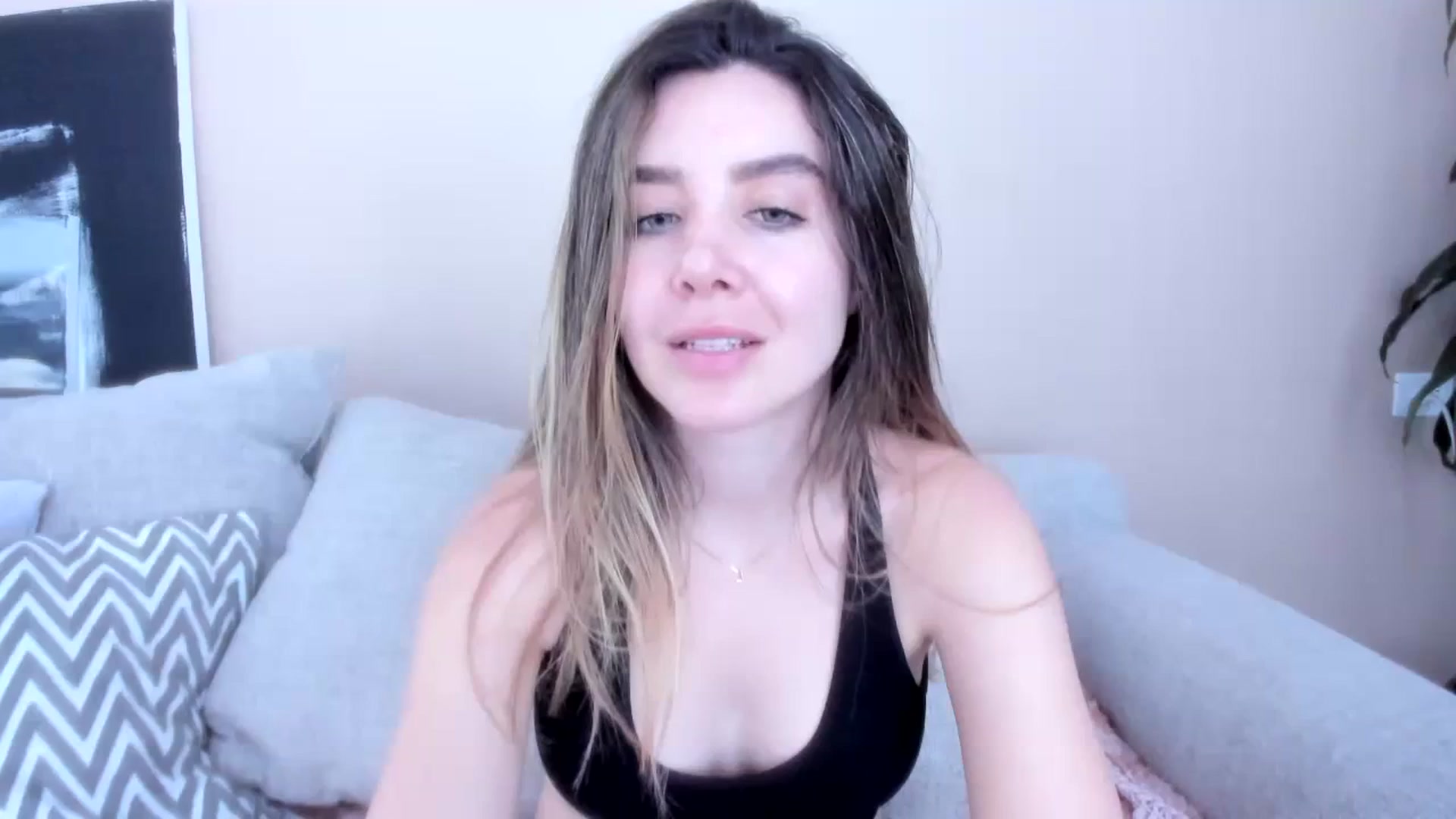Gallery image thumbnail from LauraVega's myfreecams stream on, 03/28/2024, 17:33 image 1 of 20