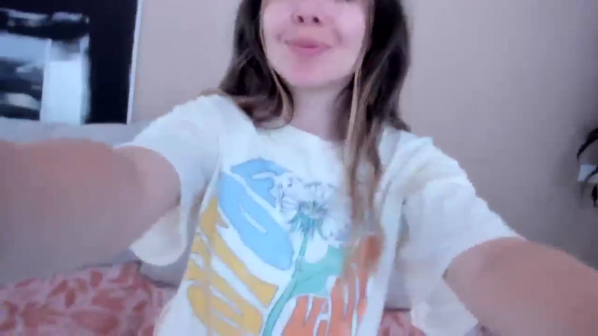 Gallery image thumbnail from LauraVega's myfreecams stream on, 04/14/2024, 15:50 image 8 of 20
