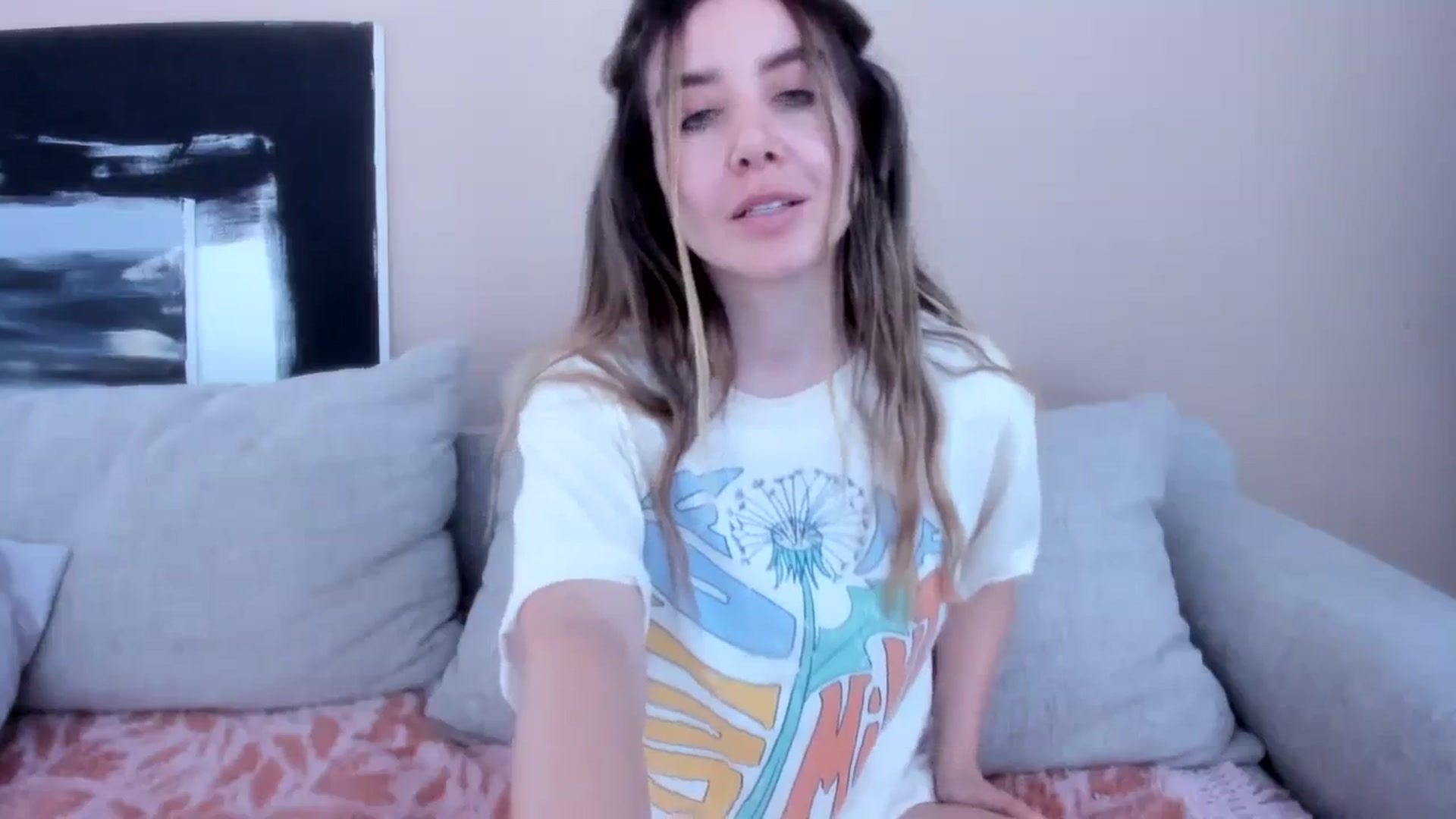 Gallery image thumbnail from LauraVega's myfreecams stream on, 04/14/2024, 17:03 image 16 of 20